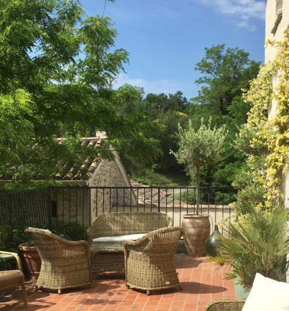 Bed and Breakfast Domaine Le Bois Des Dames Chantemerle-lès-Grignan Exterior foto